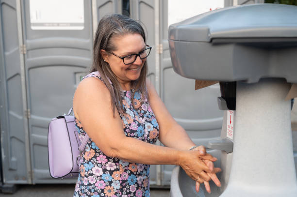 Best Portable bathroom rental  in Maple Park, IL